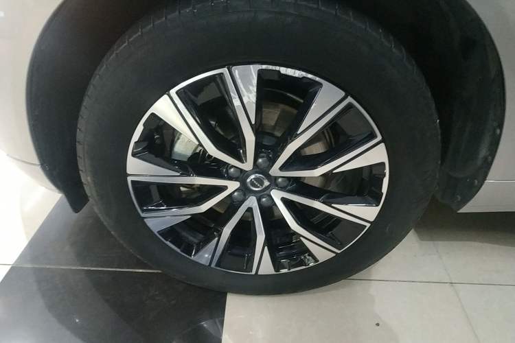 Used Volvo XC60 2024 B5 4x4 Smart Luxury Edition