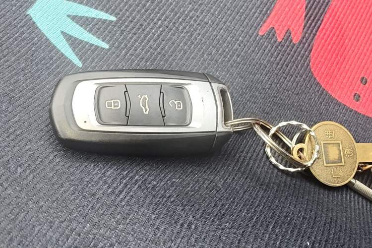 Used Geely Auto Vision X6 2018 1.8L Manual 4G Connect Luxury Edition
