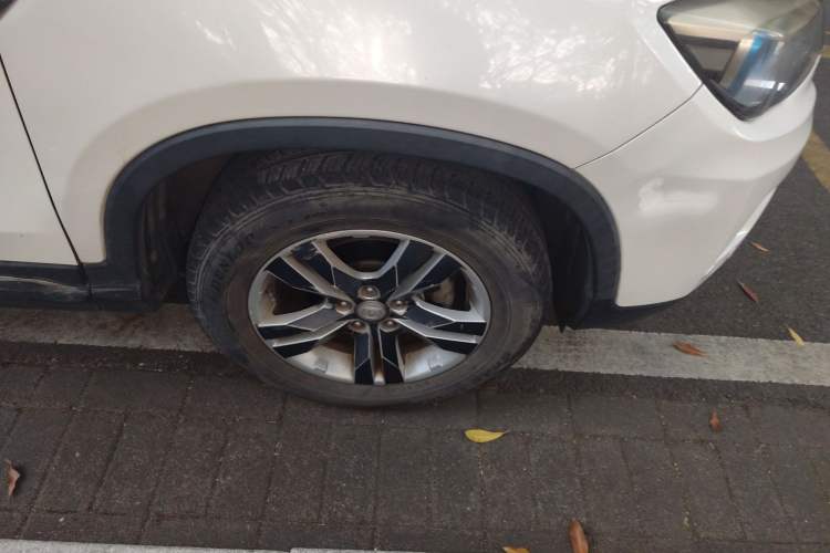 Used Changan CS75 2014 1.8T Automatic Elite Model China IV Standard