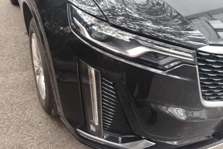 Used Cadillac XT6 2020 28T Seven-Seater Fashion Edition Right Front Headlight