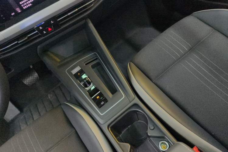 Used Volkswagen Golf 2023 Facelift 280TSI DSG Pro Gear Lever