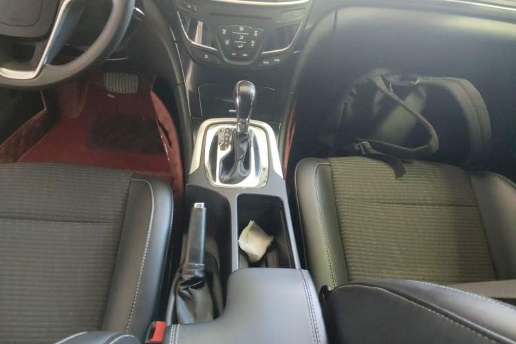 Used Buick Regal 2015 1.6T Leading Technology Model Gear Lever