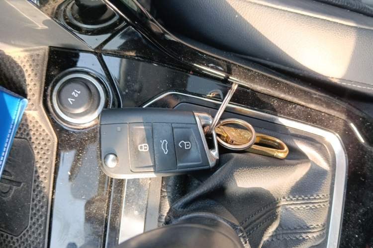 Used Volkswagen T-ROC 2021 Revised Version 280TSI DSG Two-Wheel Drive Comfort & Smart Connectivity Edition
