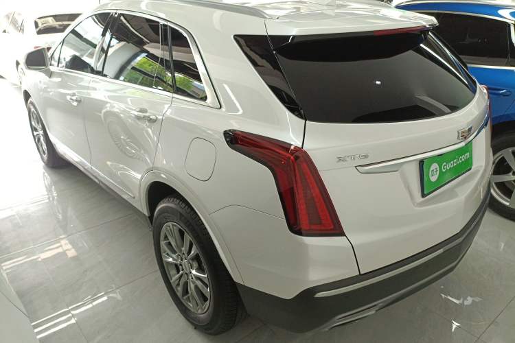 Used Cadillac XT5 2020 28T Luxury Version Rear Left 45 Deg