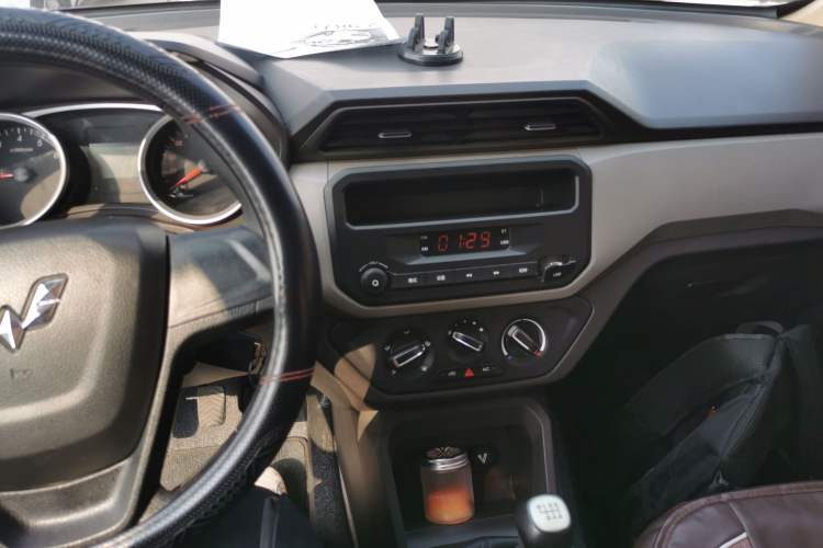 Used Wuling Hongguang 2019 1.5L S Standard Version China VI LAR