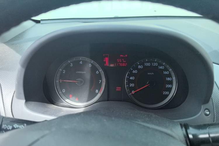 Used Hyundai Verna (older generation) 2014 1.4L Manual Top-Tier Model TOP
