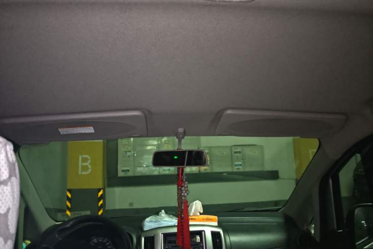 Used Nissan NV200 2011 1.6L 232 Seats Zunya Trim