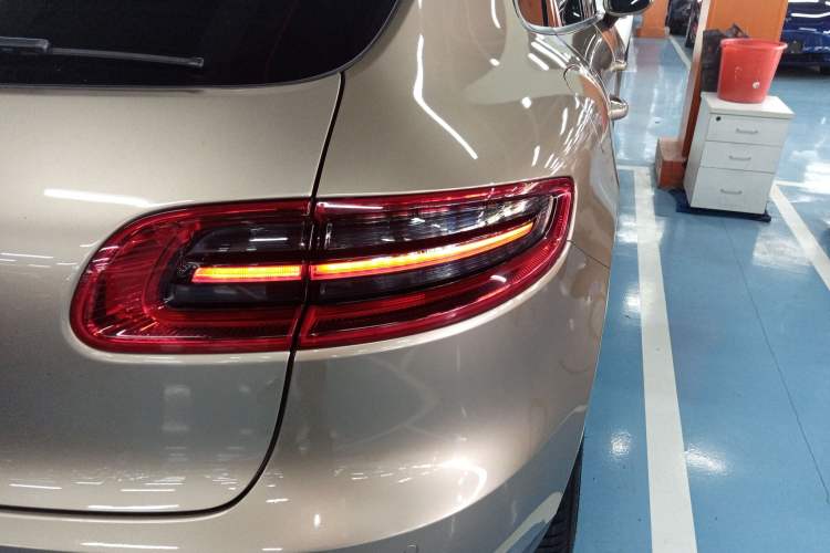 Used Porsche Macan 2016 Macan 2.0T
