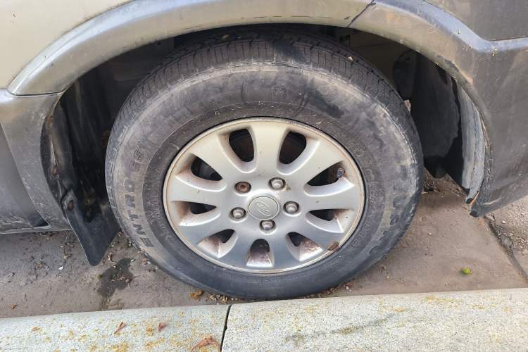 Used JAC Group Refine 2011 2.4L Government Procurement Version Manual Luxury Trim