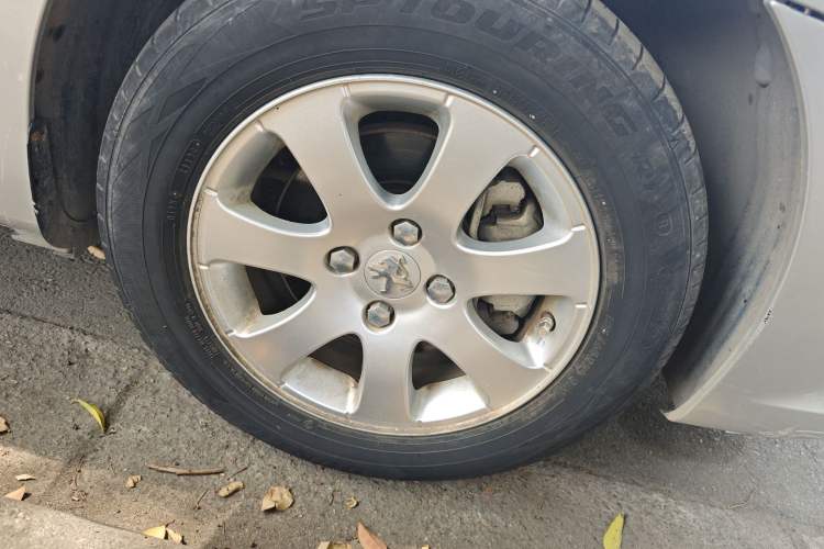 Used Peugeot 307 2012 Hatchback 1.6L Manual Comfort Edition Right Front Wheel Hub