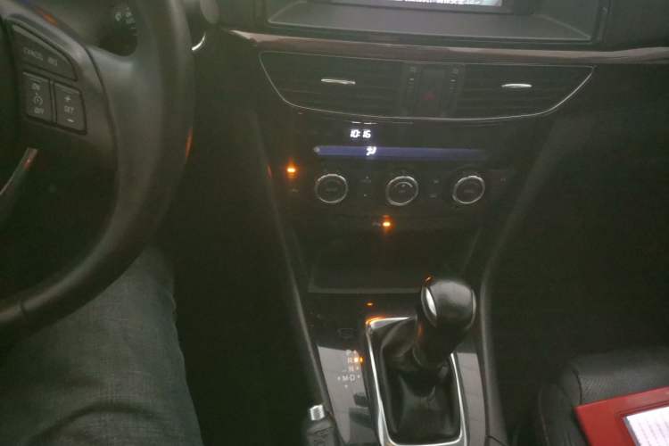 Used Mazda Atenza 2015 2.0L Blue Sky Luxury Edition