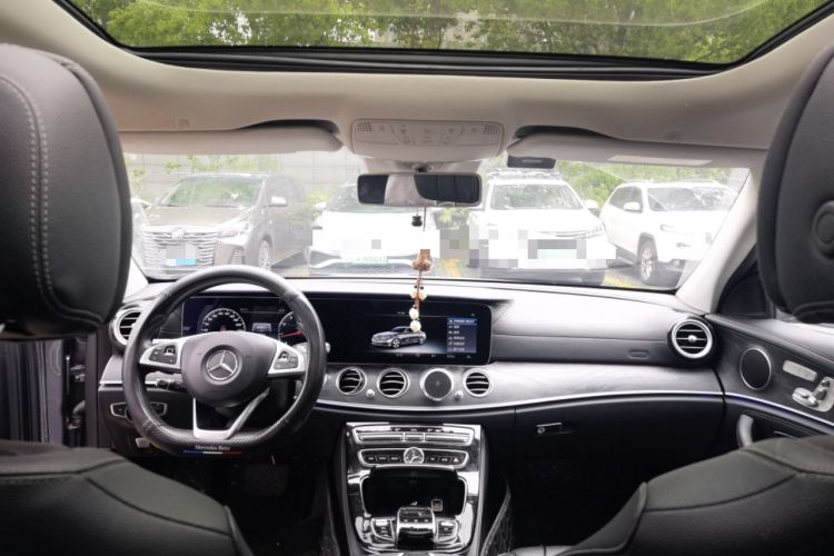 Used Mercedes-Benz E-Class 2016 E 300 L Sporty and Stylish Model
