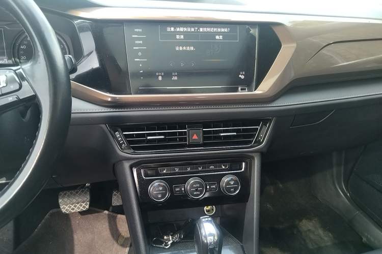 Used Volkswagen Tharu 2020 280TSI Two-Wheel Drive Luxury Edition China VI Standard Audio And AC Panel