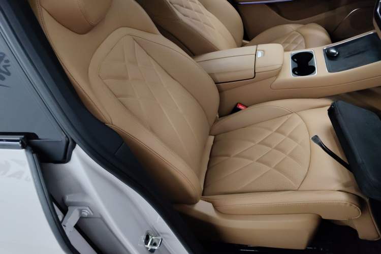 Used Rising R7 2025 Model Advanced Edition
