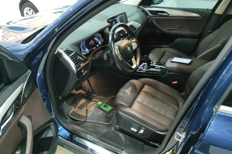 Used BMW iX3 2021 Leading Model
