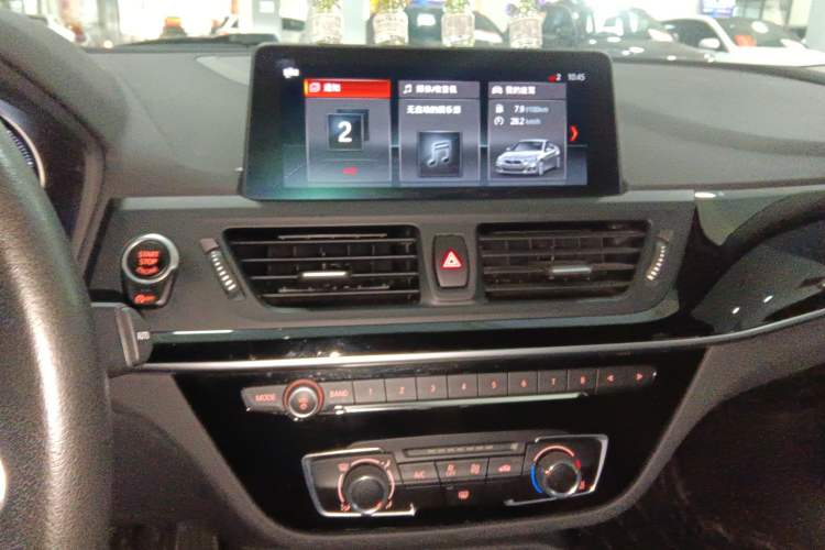 Used BMW 1 Series 2019 118i Fashion Model Audio And AC Panel