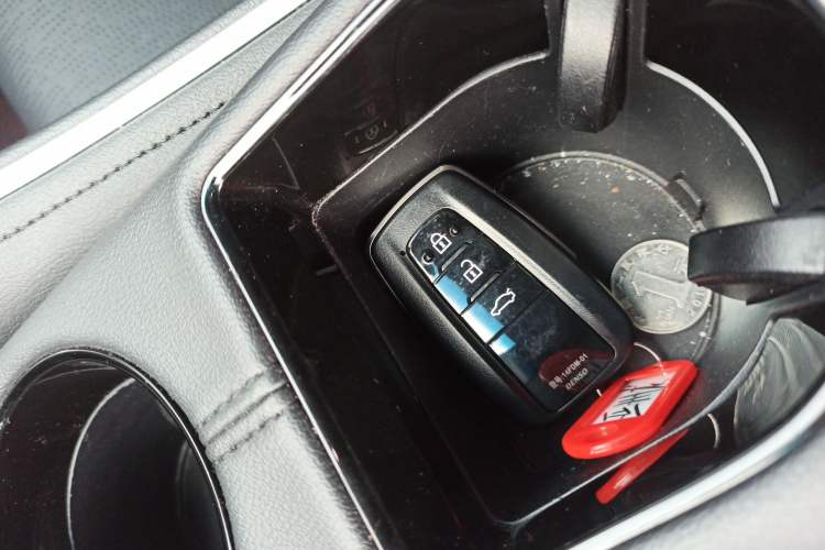 Used Toyota Avalon 2023 Dual-Engine 2.5L Luxury Edition Interior 1