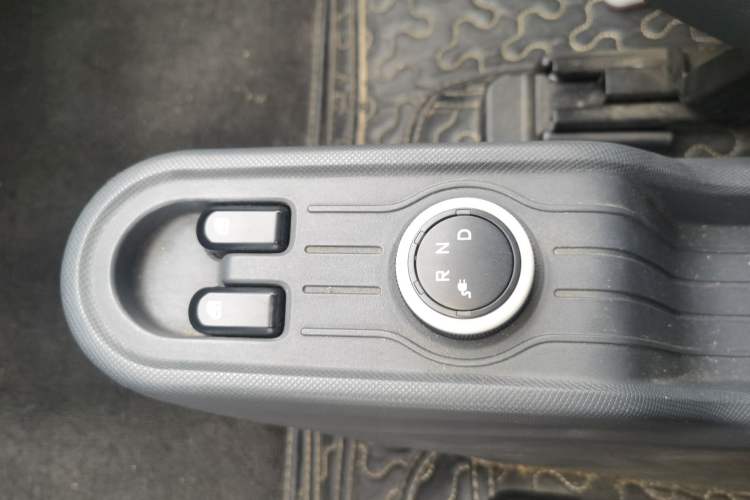 Used Wuling Hongguang MINIEV 2021 Macaron Fashion Model Lithium Iron Phosphate
