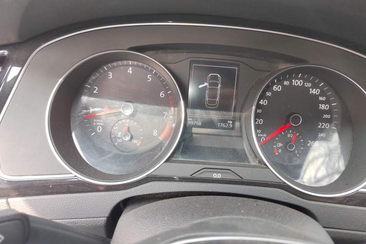 Used Volkswagen Magotan 2017 330TSI DSG Luxury Model Instrument Cluster