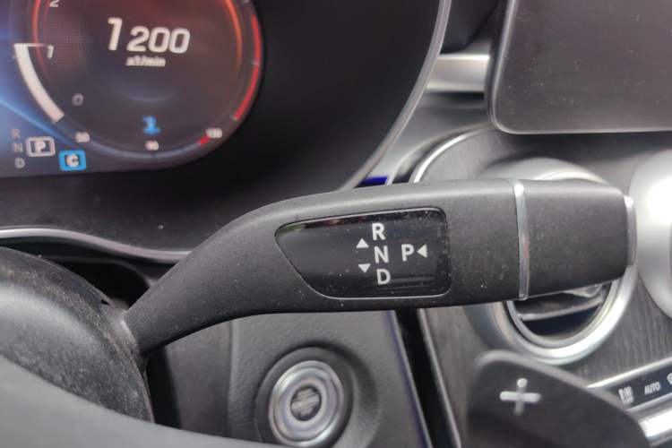 Used Mercedes-Benz GLC Coupe 2021 GLC 300 4MATIC Coupe SUV Gear Lever