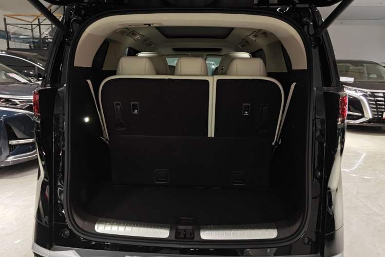 Used Denza D9 2024 DM-i 980 Four-Wheel Drive Flagship Model