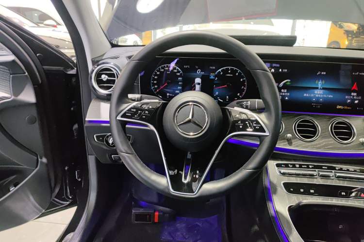 Used Mercedes-Benz E-Class 2023 E 260 L
