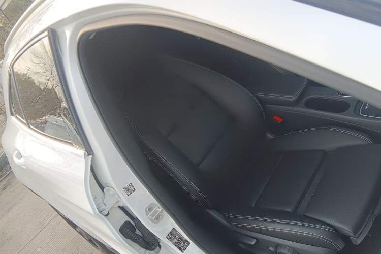 Used Mercedes-Benz GLA 2017 GLA 220 4MATIC Fashion Model