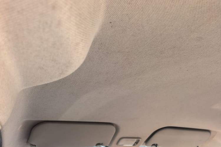 Used Wuling Rongguang V 2016 1.5L Practical Version Non-Power-Assisted
