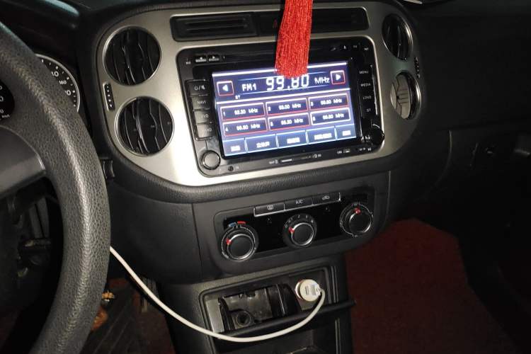 Used Volkswagen Tiguan 2013 1.8TSI Automatic Two-Wheel Drive Trend Edition Audio And AC Panel