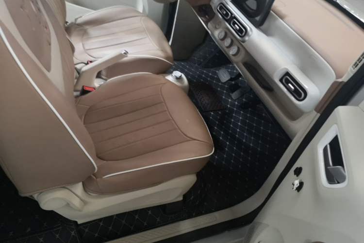 Used Wuling Hongguang MINIEV 2024 3rd Generation 215km Youth Edition
