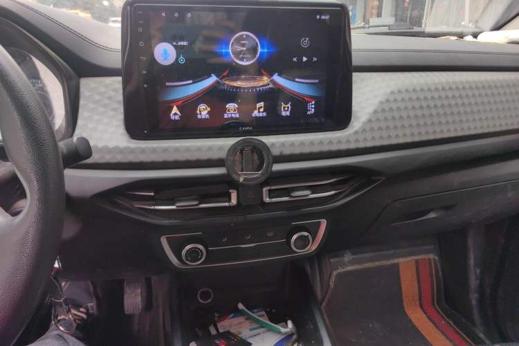 Used JMC Baodian 2022 2.5T Diesel Two-Wheel-Drive Comfort Edition Standard Wheelbase JX4D25A6L
