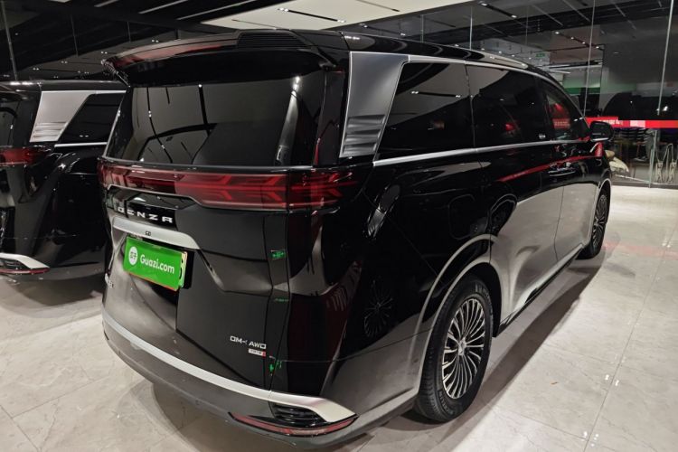 Used Denza D9 2025 DM-i Intelligent Drive 1020 Four-Wheel Drive Flagship Model