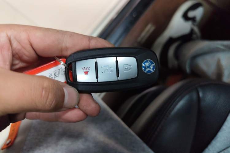 Used Venucia T70 2018 2.0L CVT Smart Enjoyment Version
