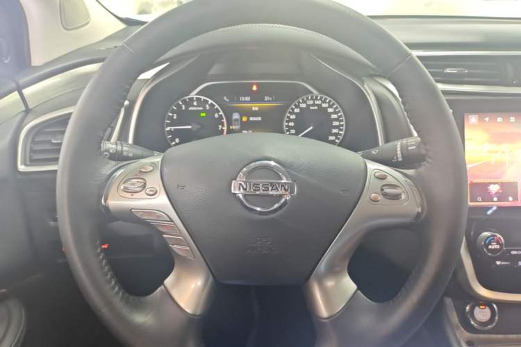 Used Nissan Murano 2021 2.5L XL Two-Wheel Drive Smart Connect Luxury Edition Steering Wheel