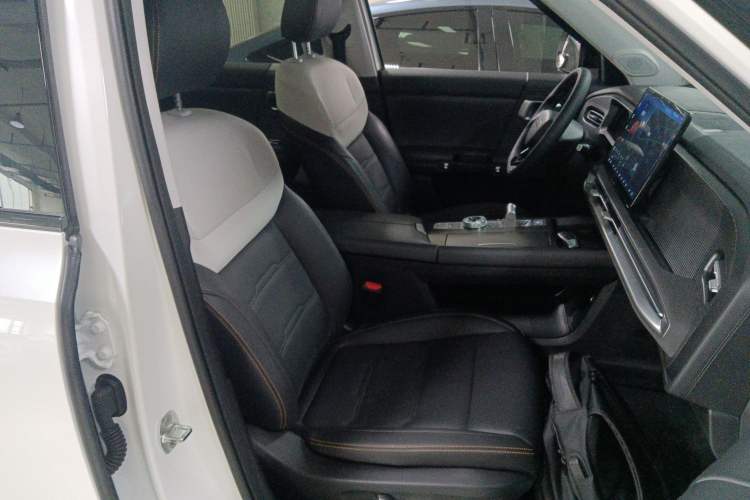 Used BAIC Off-Road BJ30 2024 1.5T Magic Electric Drive Advanced Version Right Front Seat