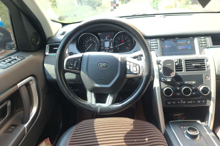 Used Land Rover Discovery Sport 2018 240 PS SE Version
