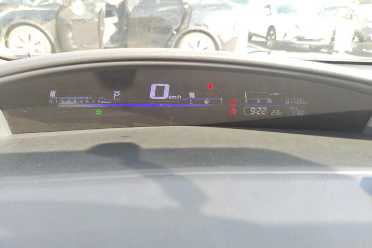 Used Honda Jade 2014 1.8L CVT Luxury Edition 5 seats