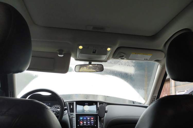 Used Infiniti Q50L 2018 2.0T Comfort Edition China VI Standard
