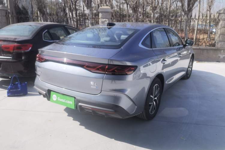 Used BYD Qin L 2025 DM-i Smart Drive 120KM Superior Model

