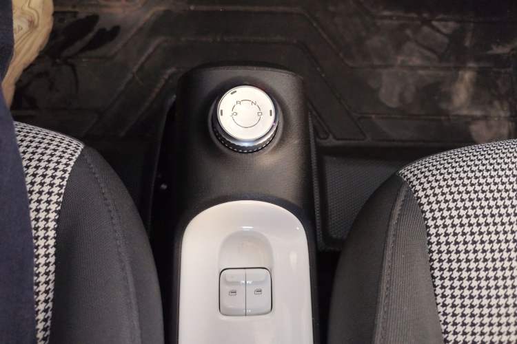 Used Wuling Hongguang MINIEV 2024 3rd Generation 215km Advanced Version