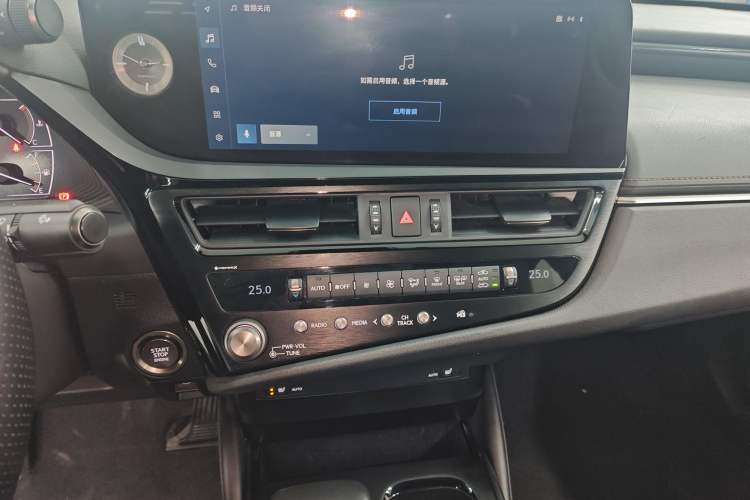 Used Lexus ES 2022 200 Excellence Edition