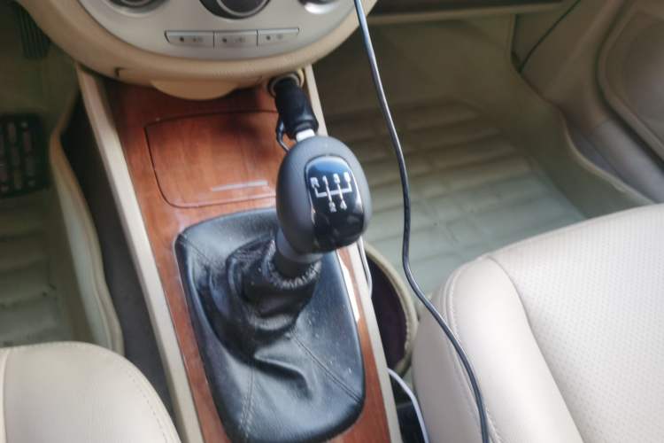 Used Buick Excelle 2013 1.5L Manual Luxury Model
