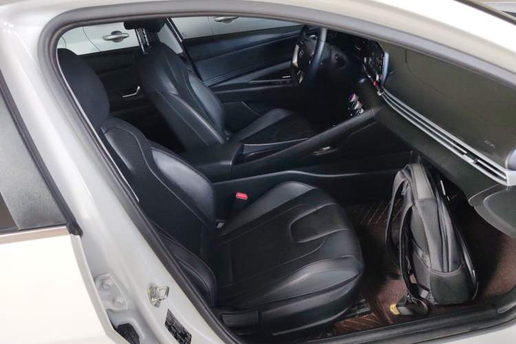 Used Hyundai Elantra 2023 1.5L CVT GLX Elite Edition
