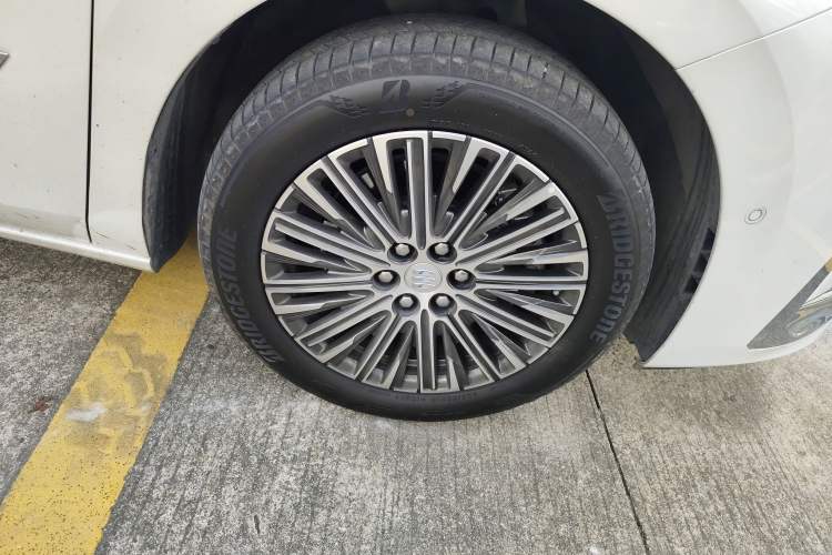 Used Buick GL8 New Energy 2024 Lu Zun Luxury Edition 7-Seater
