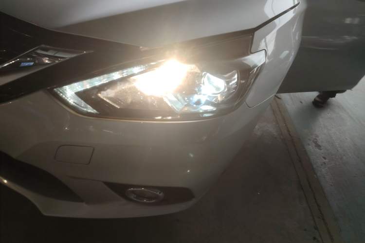 Used Nissan Sylphy 2018 1.6XV CVT Deluxe Edition Left Front Headlight