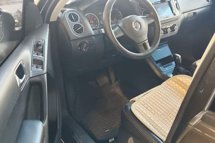 Used Volkswagen Tiguan 2016 280TSI Automatic Two-Wheel-Drive Silk Road Style Edition
