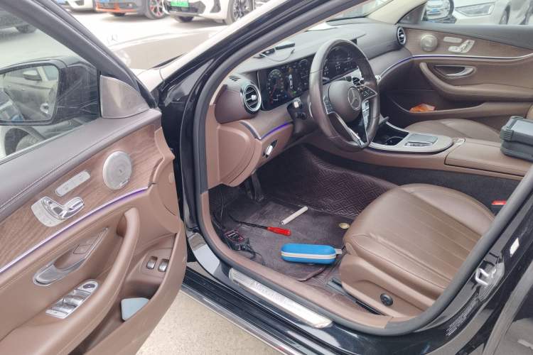 Used Mercedes-Benz E-Class New Energy 2021 E 350 e L Plug-in Hybrid Sedan
