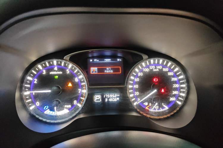 Used Infiniti QX60 2018 2.5 S/C Hybrid Two-Wheel-Drive Champion Family Edition