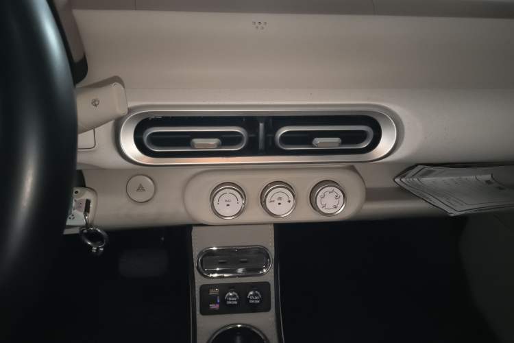 Used Wuling Hongguang MINIEV 2024 3rd Generation 215km Youth Edition