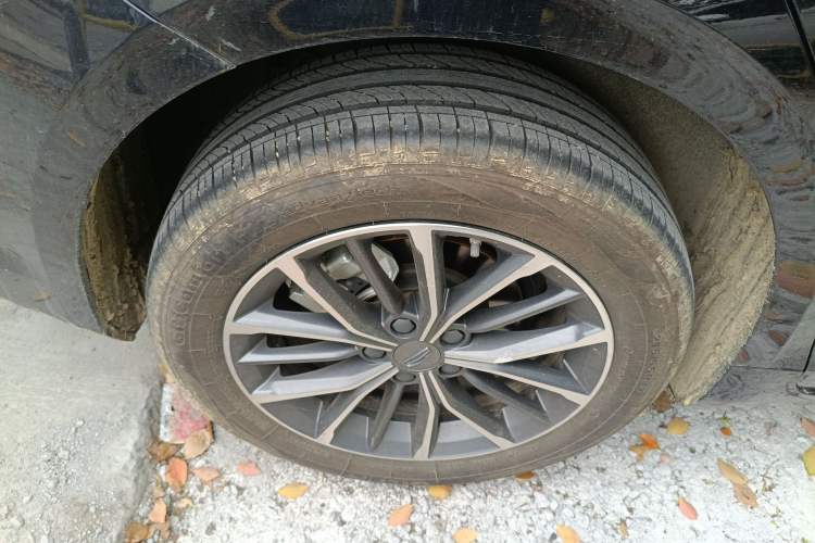 Used Geely Auto Preface 2023 1.5TD Fuyao Version Exterior 5